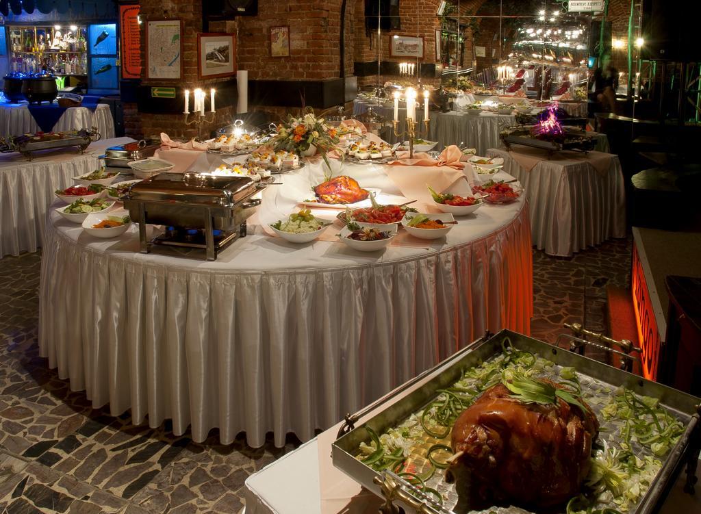 Hotel Victoria 슈체친 외부 사진